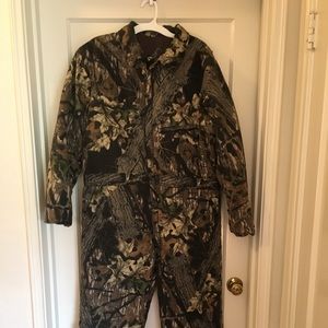 Mossy Oak size Large Regular Camo Coveralls.